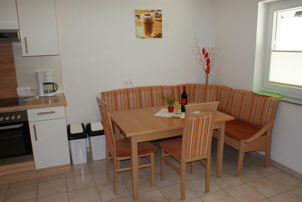 Appartementhaus Monika Flattach Buitenkant foto