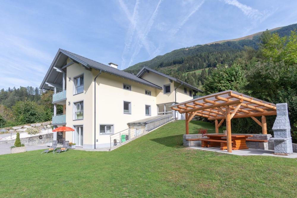 Appartementhaus Monika Flattach Buitenkant foto